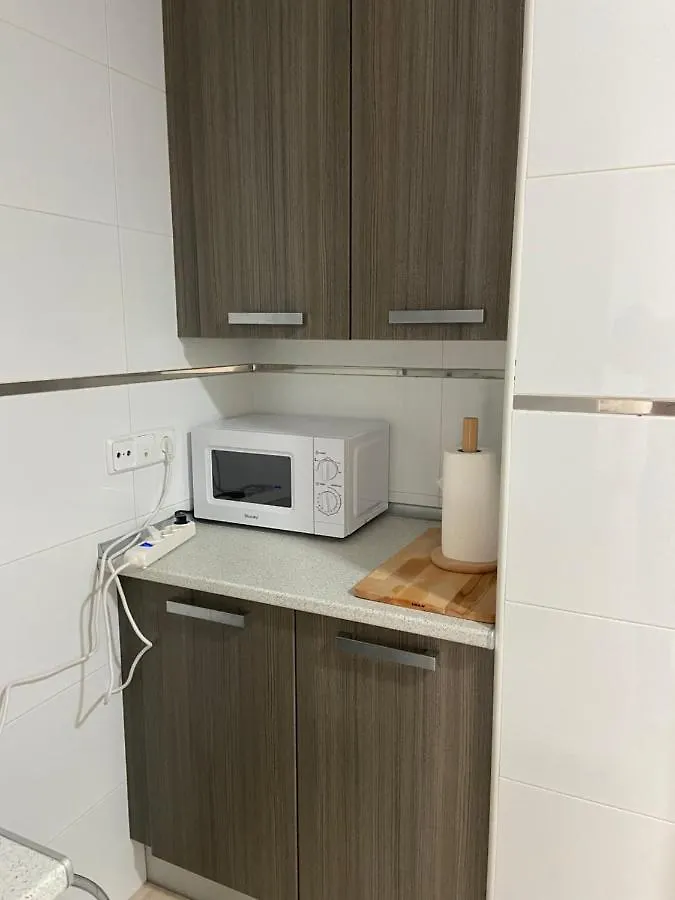 Villa Liverpool 1 로쿠타스드마르